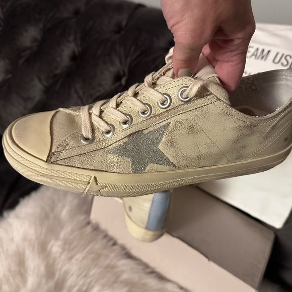 Authentic Golden Goose limited edition - Picture 14 of 16